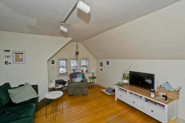 $865,000 | 19 Trumbull Road, Northampton, MA 01060