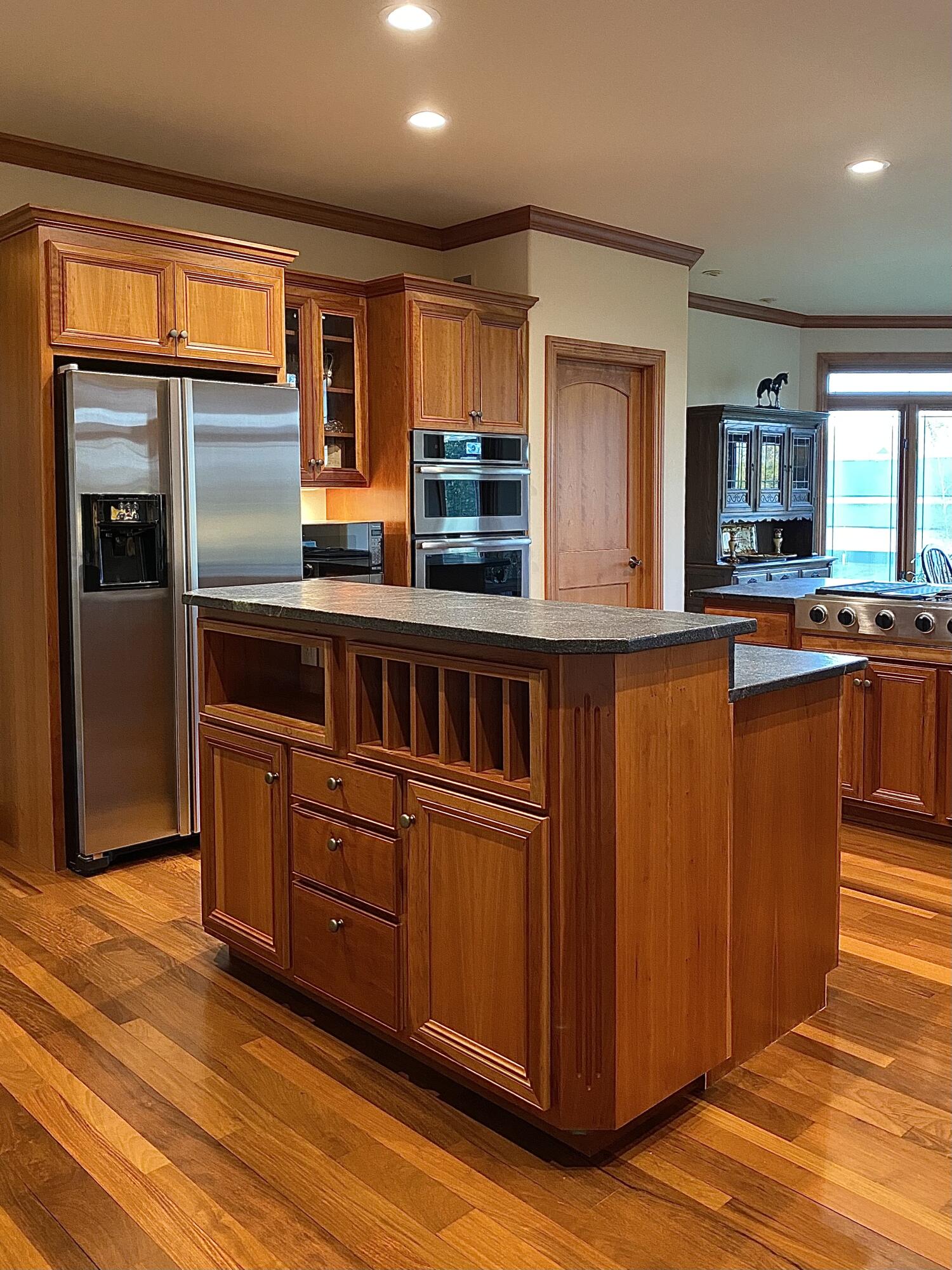 N7008 Lap Road Taycheedah, WI 53057 - Photo 11 of 50 Kitchen
