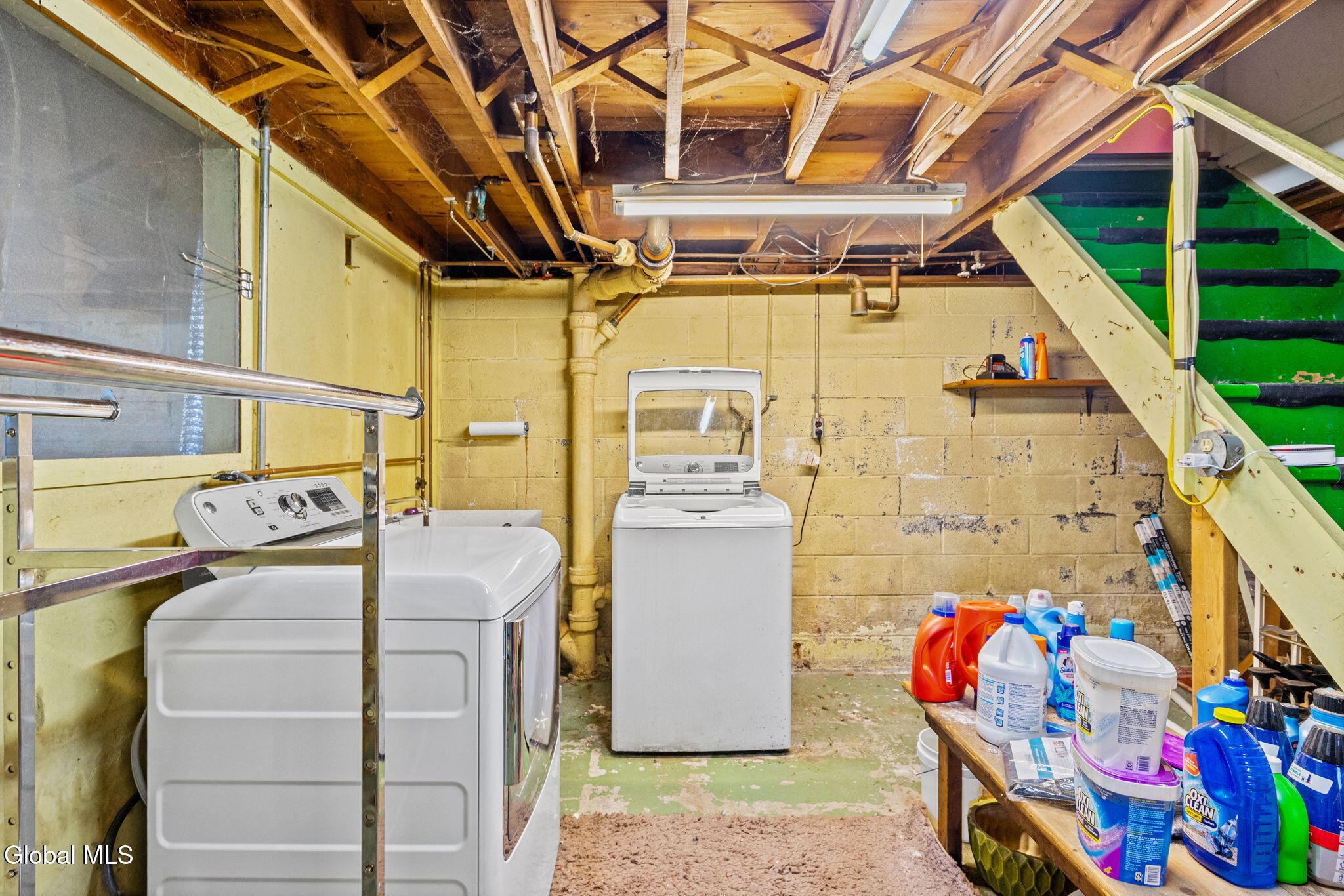 601 South Perry Street Johnstown, NY 12095 - Photo 19 of 33 16-web-or-mls-601-s-perry-st