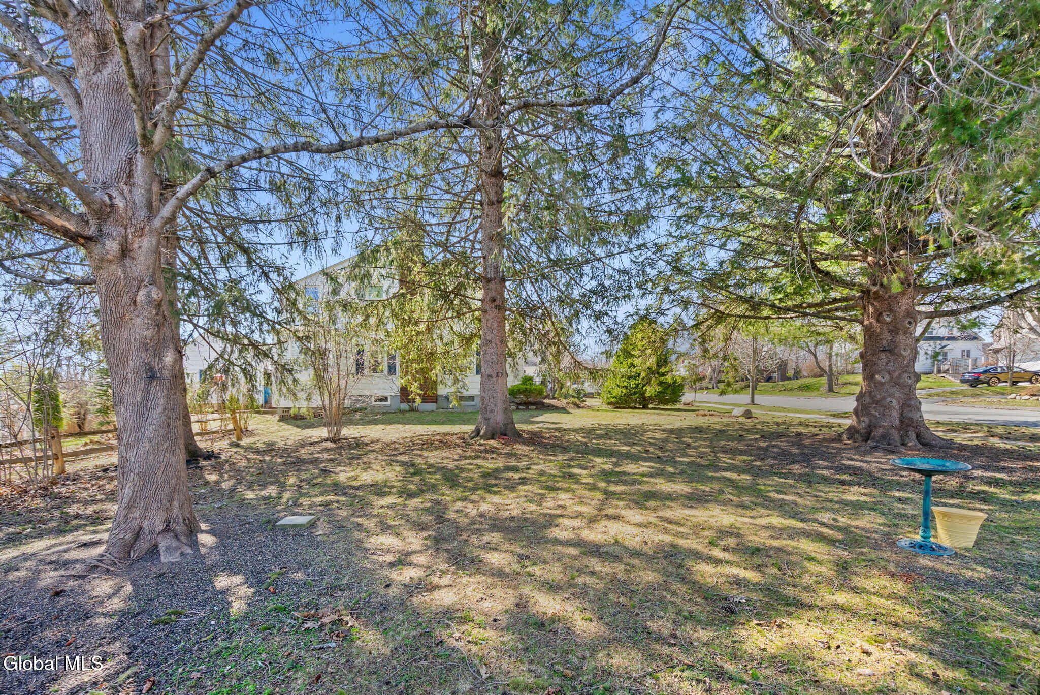 601 South Perry Street Johnstown, NY 12095 - Photo 25 of 33 22-web-or-mls-601-s-perry-st