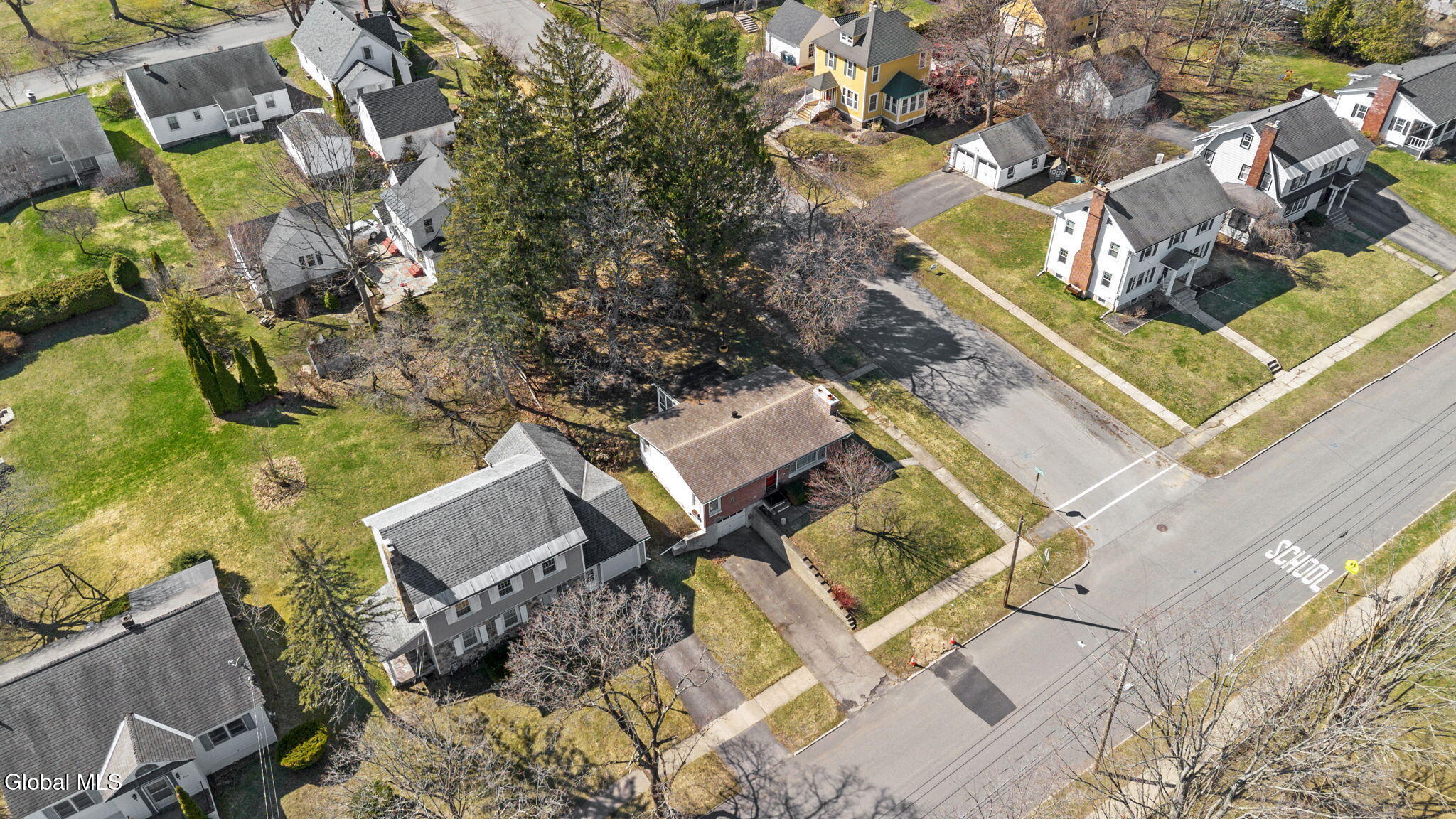 601 South Perry Street Johnstown, NY 12095 - Photo 30 of 33 31-web-or-mls-601-s-perry-st