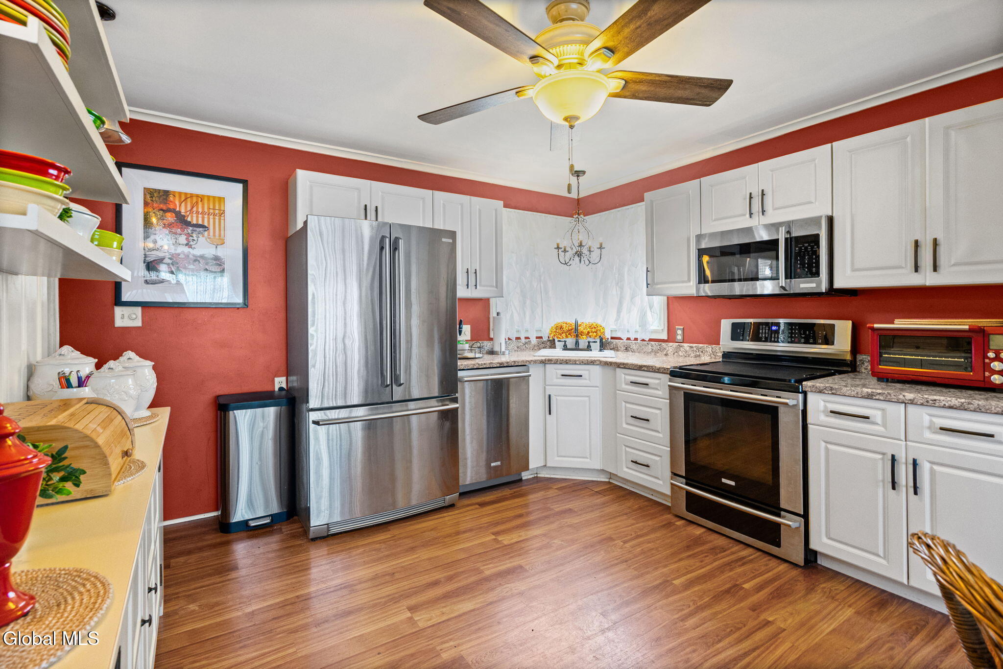 601 South Perry Street Johnstown, NY 12095 - Photo 10 of 33 14-web-or-mls-601-s-perry-st