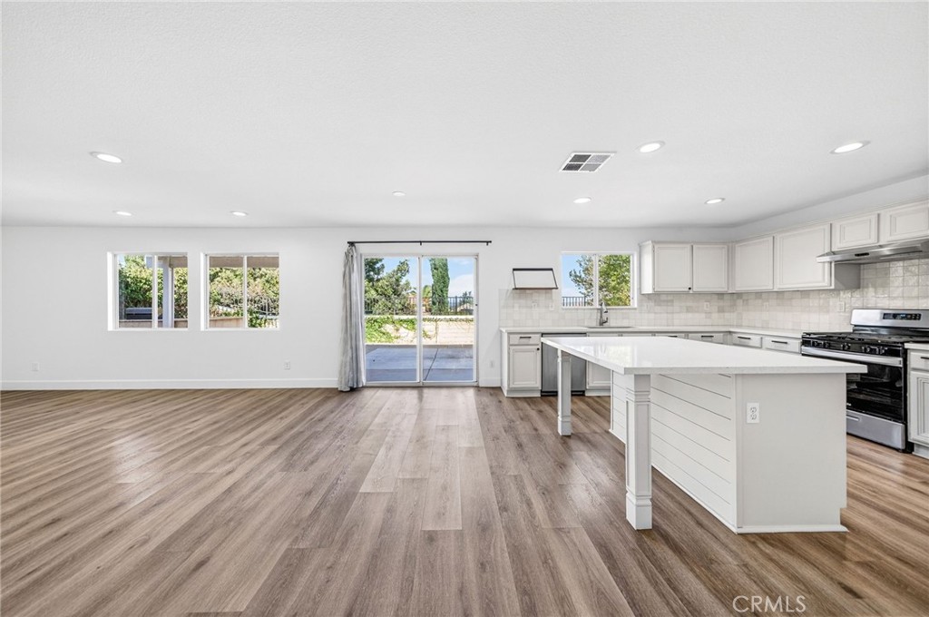 33650 Abbey Road Temecula, CA 92592 - Photo 15 of 61