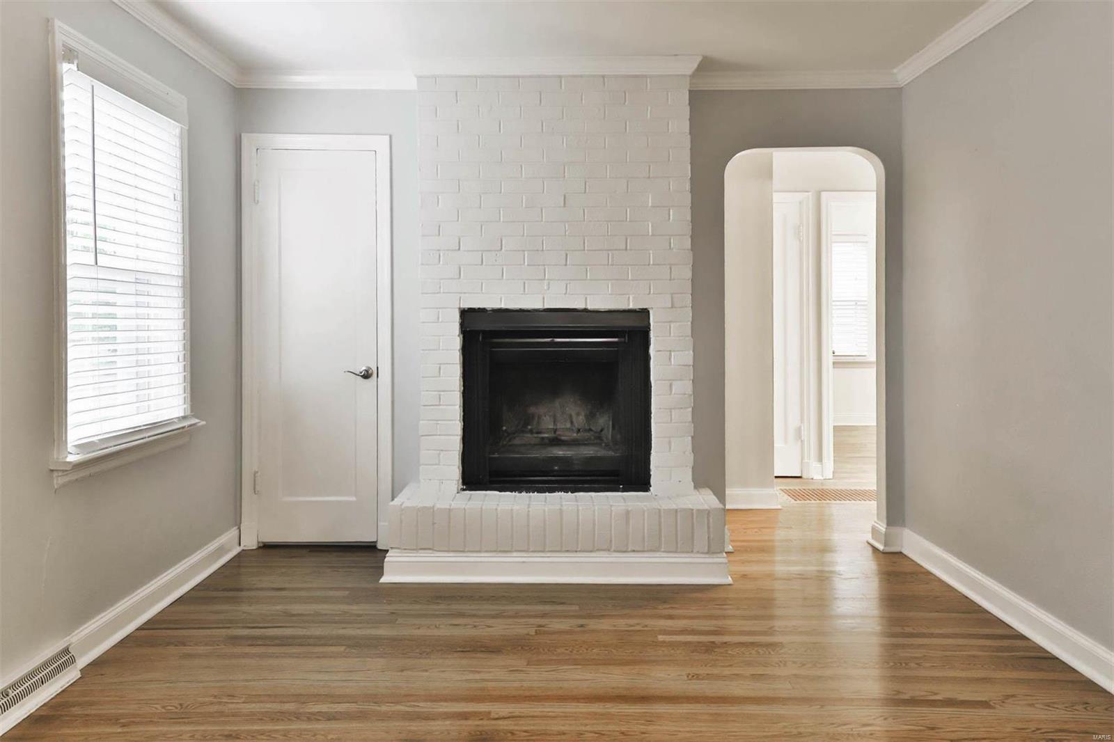1129 North Geyer Road St. Louis, MO 63122 - Photo 11 of 36 Gallery Image 11