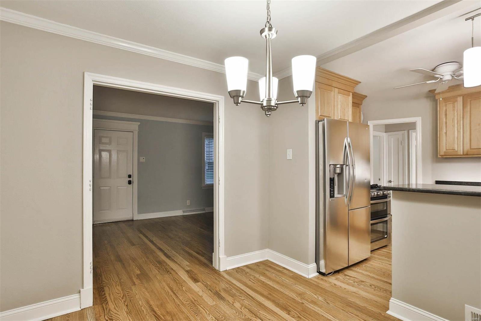 1129 North Geyer Road St. Louis, MO 63122 - Photo 9 of 36 Gallery Image 9