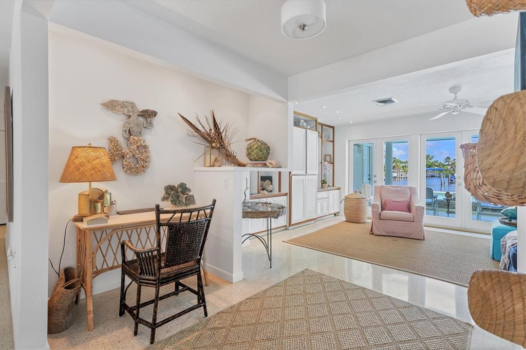 161 Damficare Street Boca Grande, FL 33921 - Photo 20 of 51 a living room with furniture