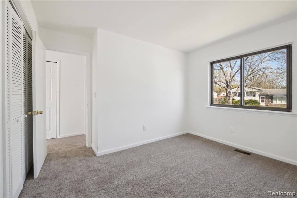 15774 Springhill Street Romulus, MI 48174 - Photo 27 of 40