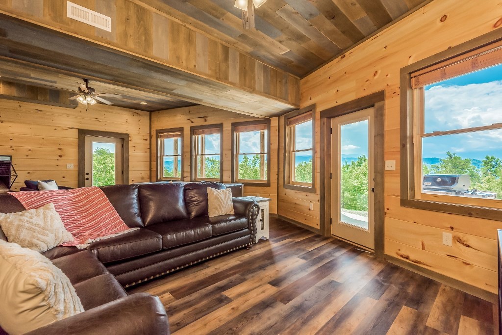 893 Autumn Ridge Way Sevierville, TN 37876 - Photo 18 of 26 Gallery Image 18