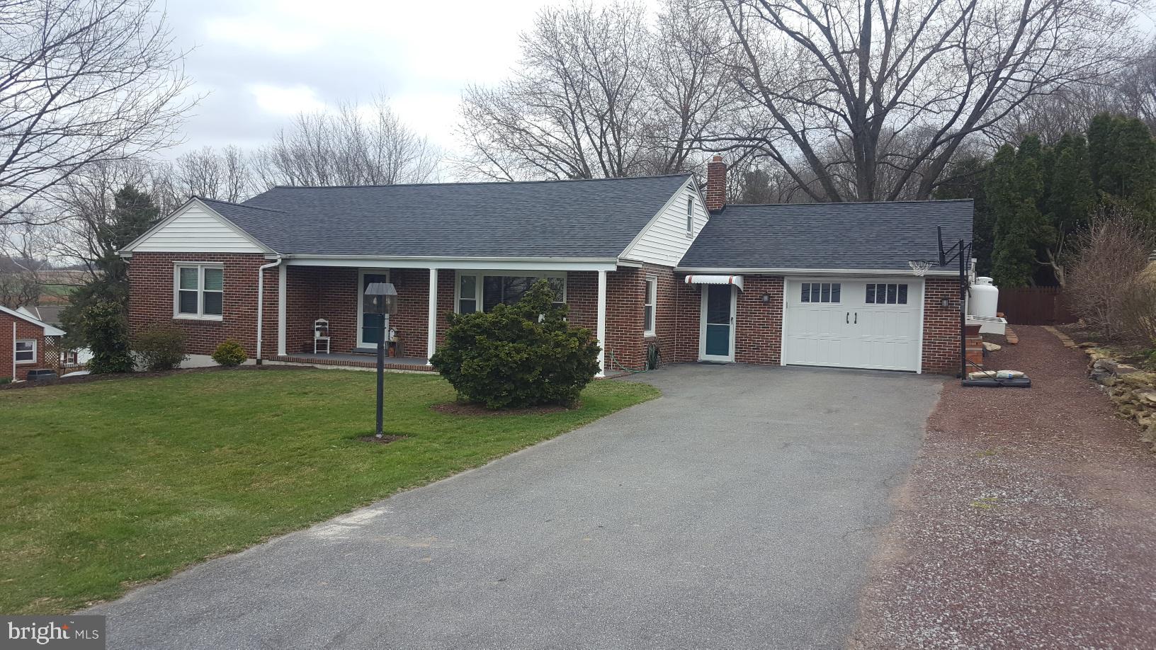 5424 Valley View Drive Gap, PA 17527 - Photo 3 of 37