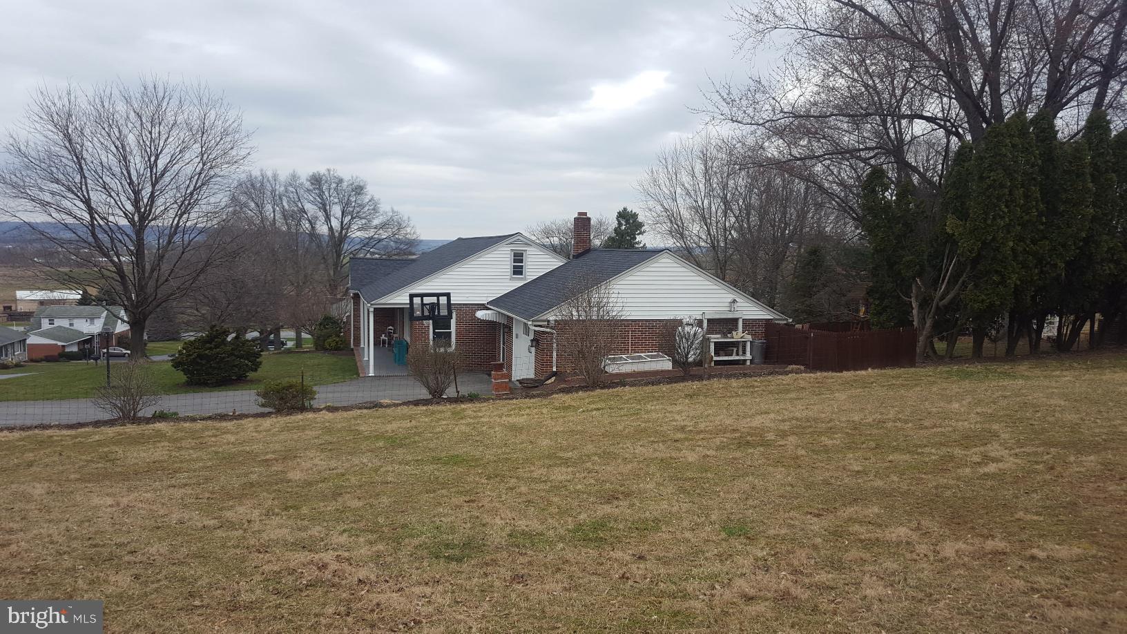 5424 Valley View Drive Gap, PA 17527 - Photo 5 of 37