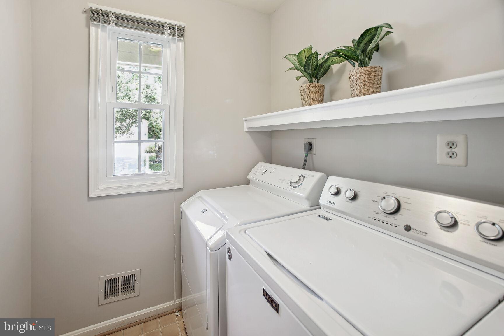 725 Sonata Way Silver Spring, MD 20901 - Photo 12 of 30 Laundry room located on the main level