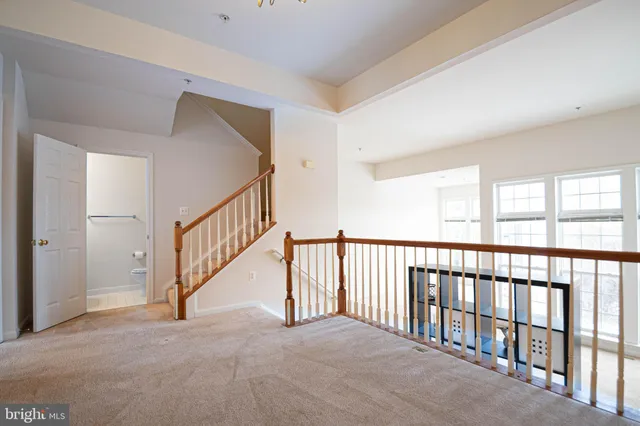 $3,250 | 1682 White Oak Vista Drive, Silver Spring, MD 20904