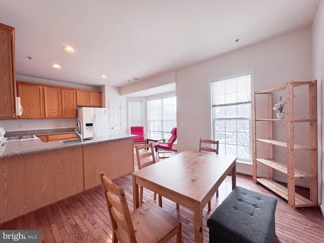 $3,250 | 1682 White Oak Vista Drive, Silver Spring, MD 20904