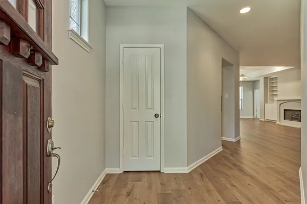 $479,000 | 78 Douvaine Court, The Woodlands, TX 77382