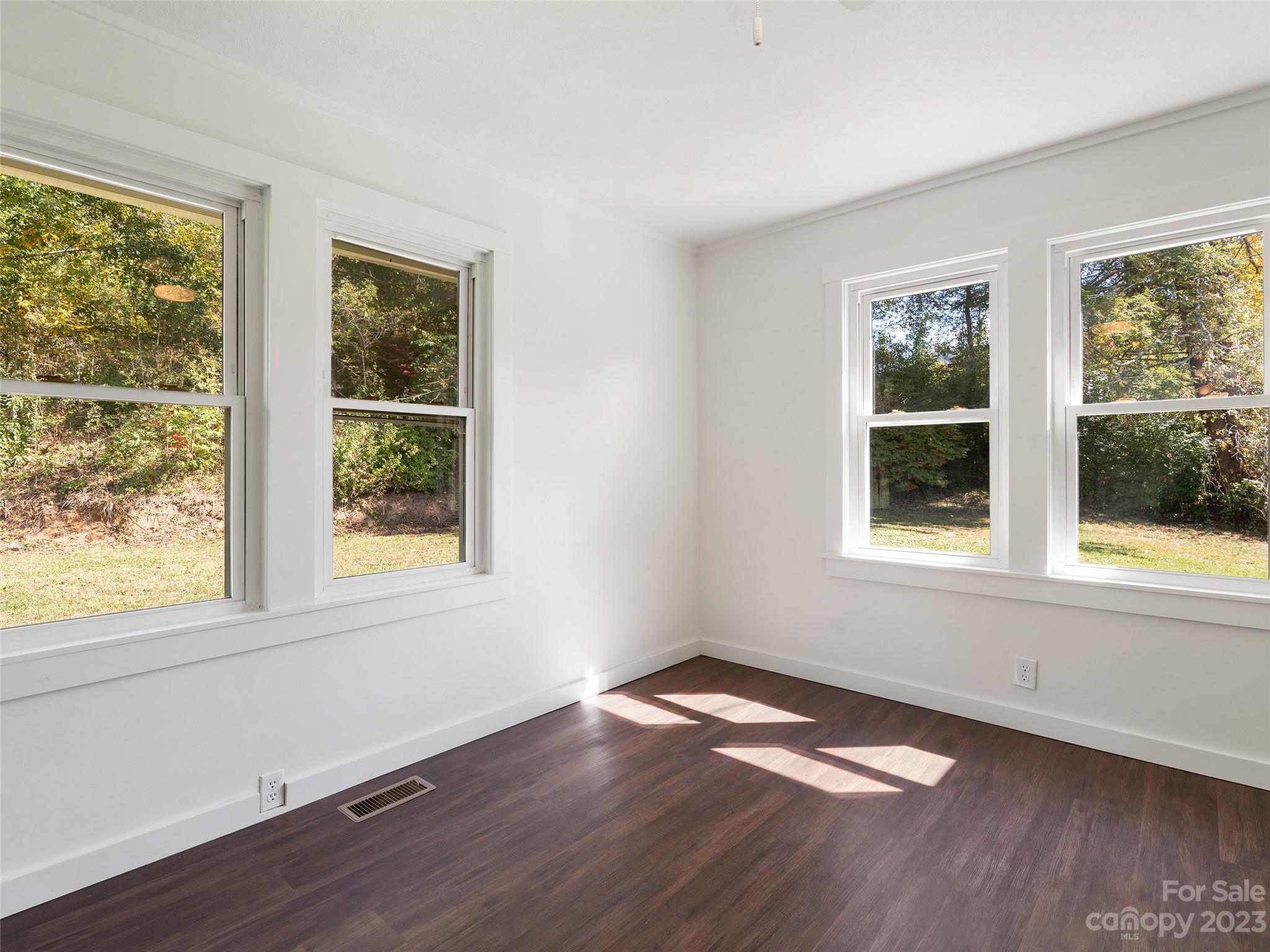 146 Sellers Road Clyde, NC 28721 - Photo 10 of 23