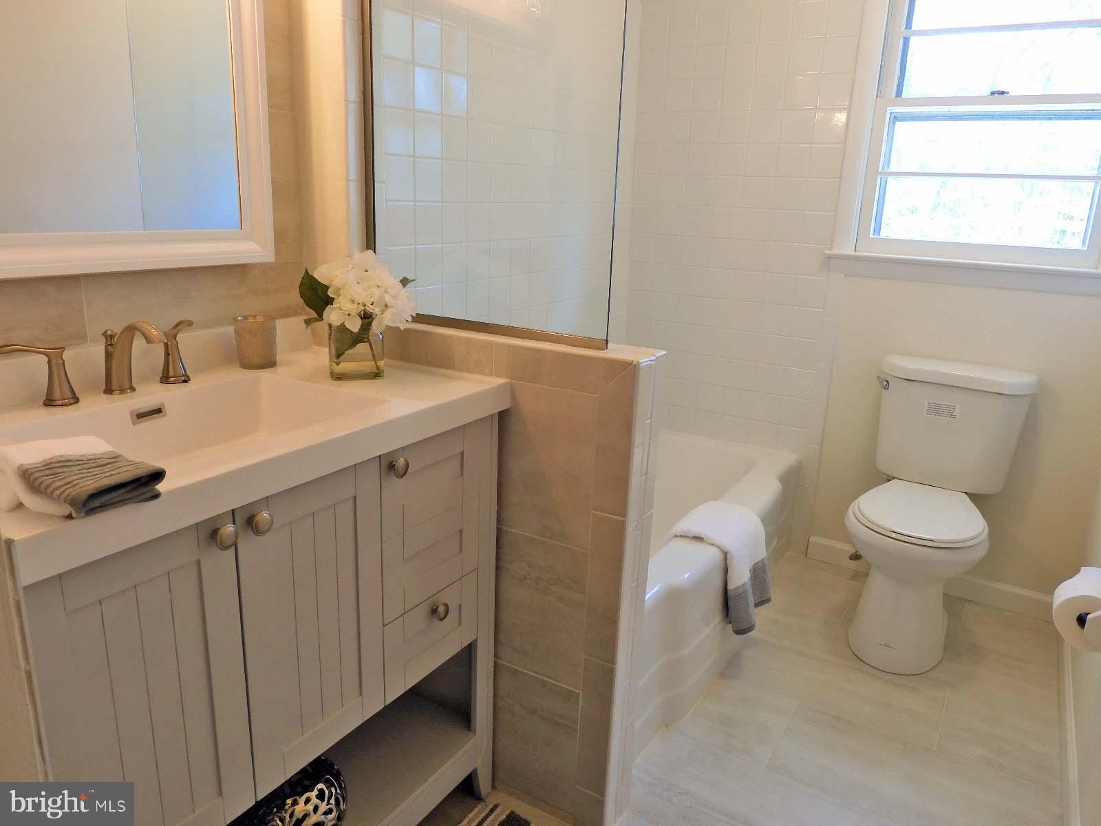 112 Kipling Road Cherry Hill, NJ 08003 - Photo 34 of 42 Newly Updated Hall Bath