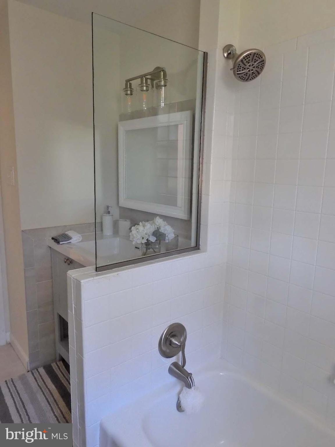 112 Kipling Road Cherry Hill, NJ 08003 - Photo 36 of 42 Hall Bathroom