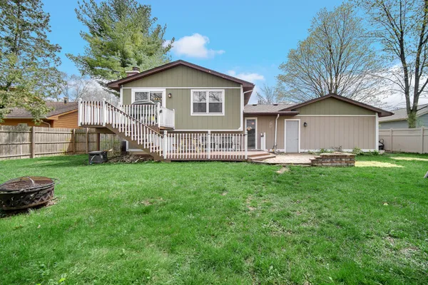 $369,900 | 4303 Kingsdale Drive, Valparaiso, IN 46383