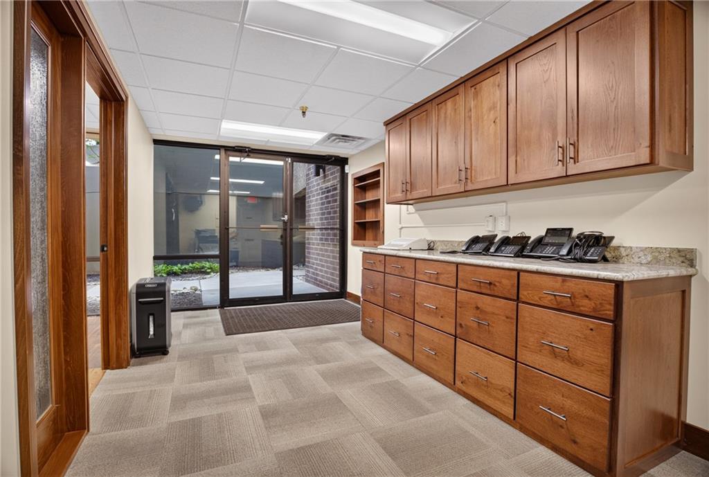 750 Washington Road Pittsburgh, PA 15228 - Photo 34 of 47