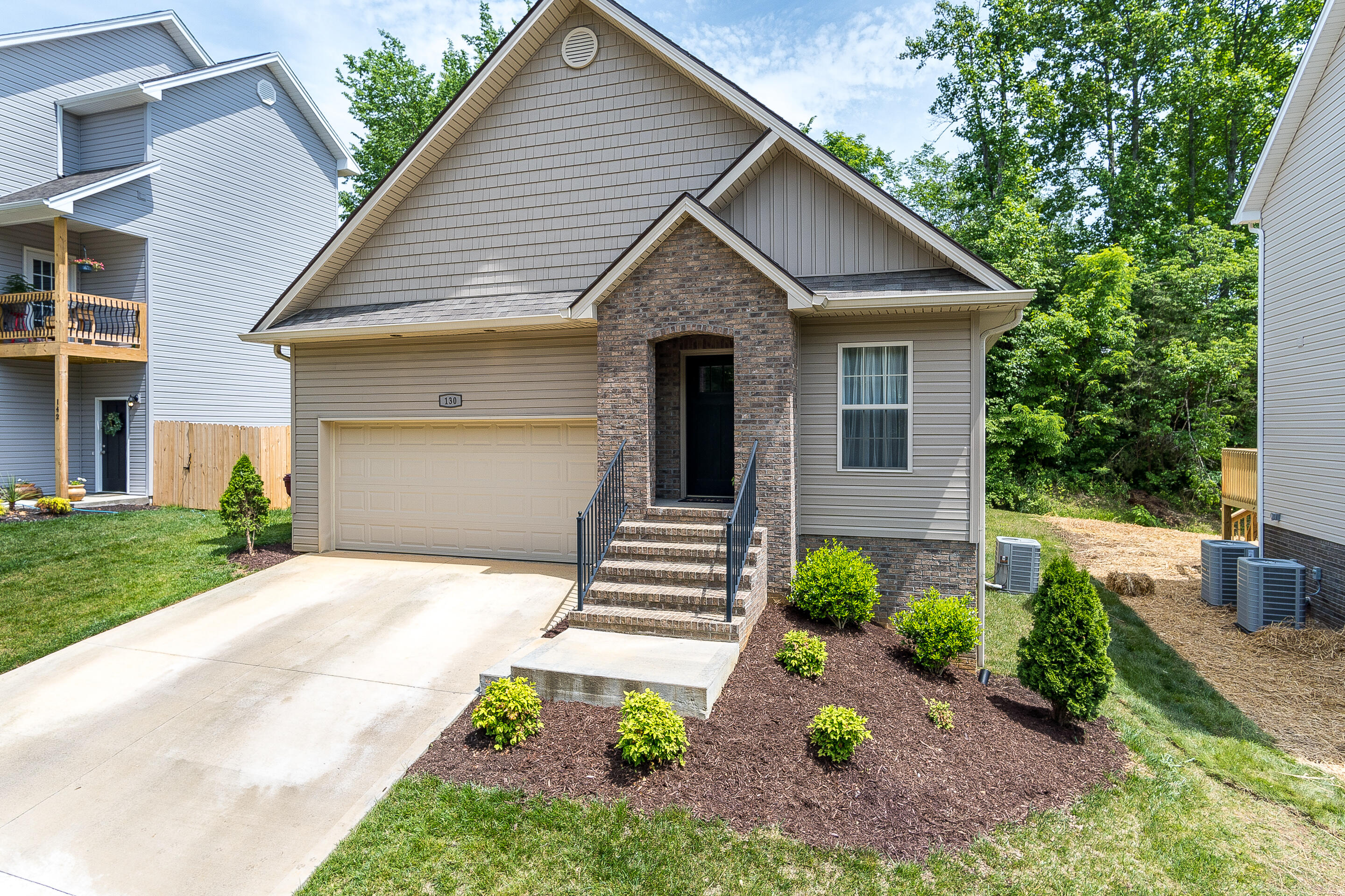 130 Ridge Pointe Johnson City, TN 37604 - Photo 4 of 37 exterior-4
