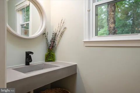 $925,000 | 8391 Vineland Court, Millersville, MD 21108