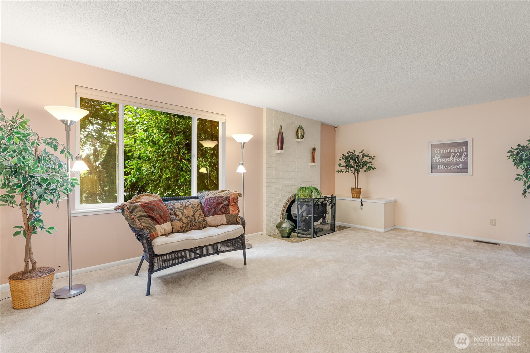 23811 Brier Road Brier, WA 98036 - Photo 4 of 40 Gallery Image 4