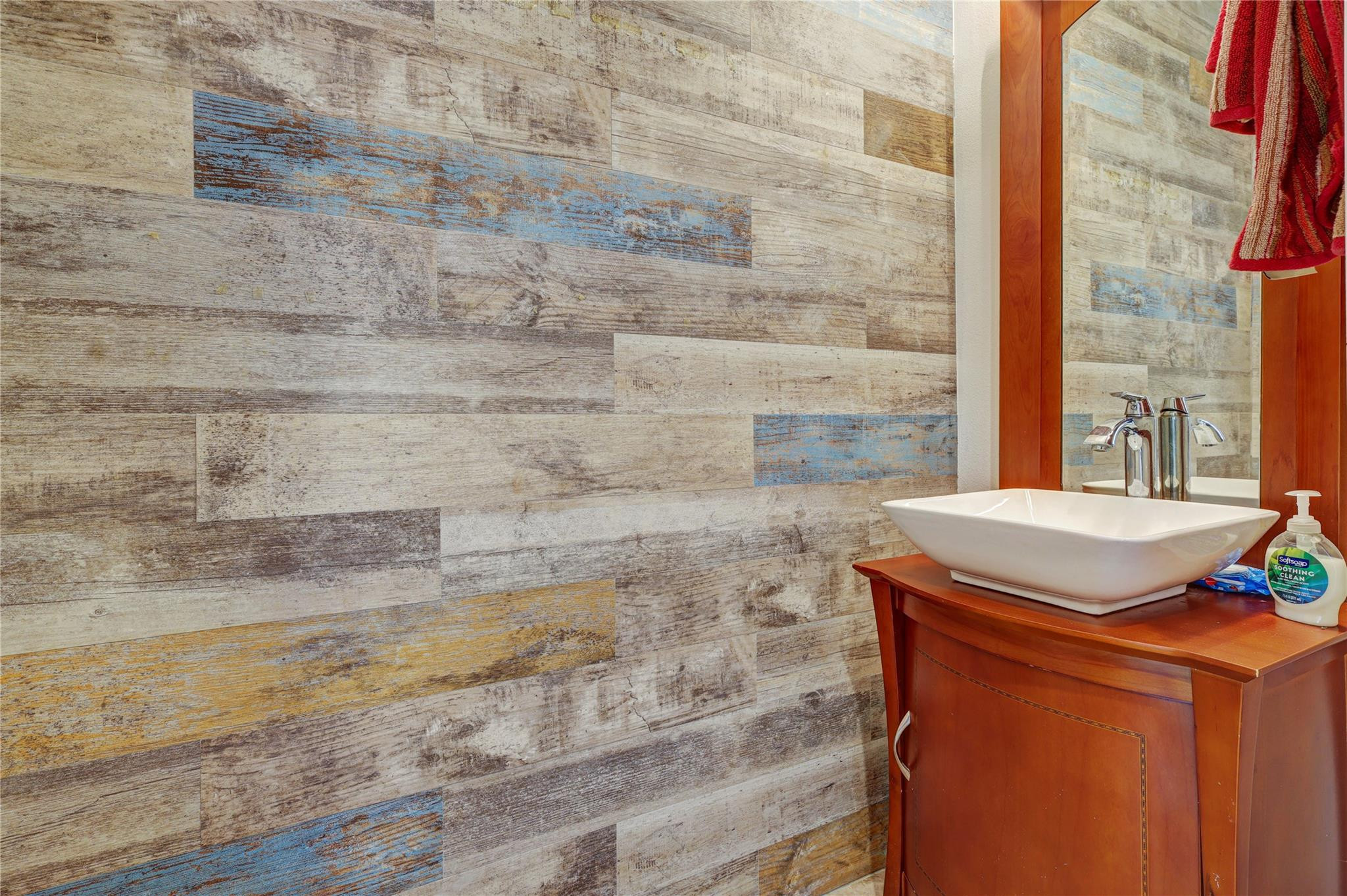 6601 Appaloosa Trail Southwest Ranches, FL 33330 - Photo 41 of 49 a bathroom with a sink and a mirror