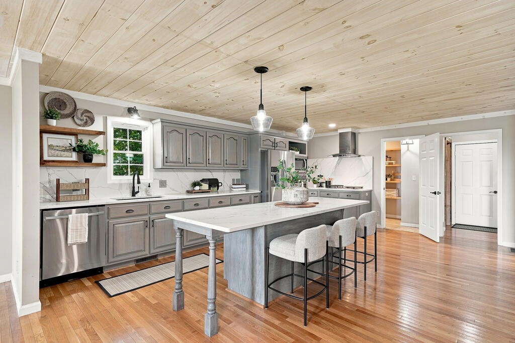 2191 Old Highway 5 Blue Ridge, GA 30513 - Photo 11 of 60 Gallery Image 11