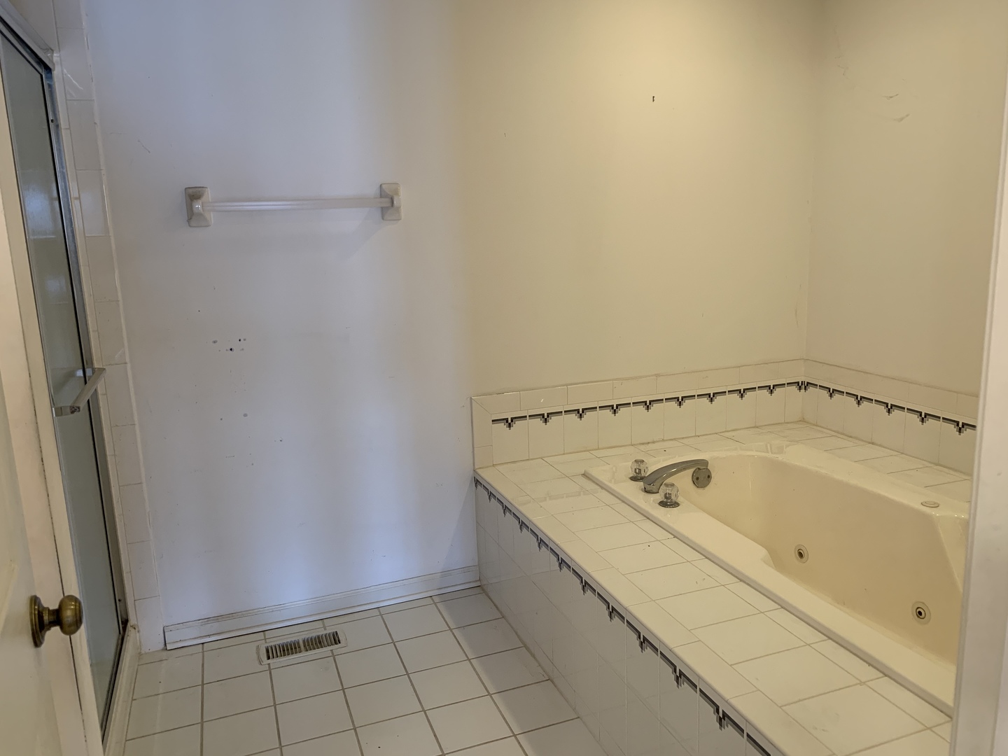 2590 Miller Road Geneva, IL 60134 - Photo 9 of 14