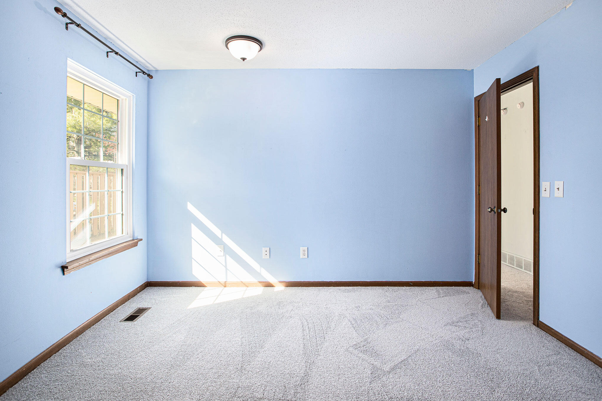 3425 Big Bend, Unit A Kalamazoo, MI 49048 - Photo 13 of 18 DNG-Files-22