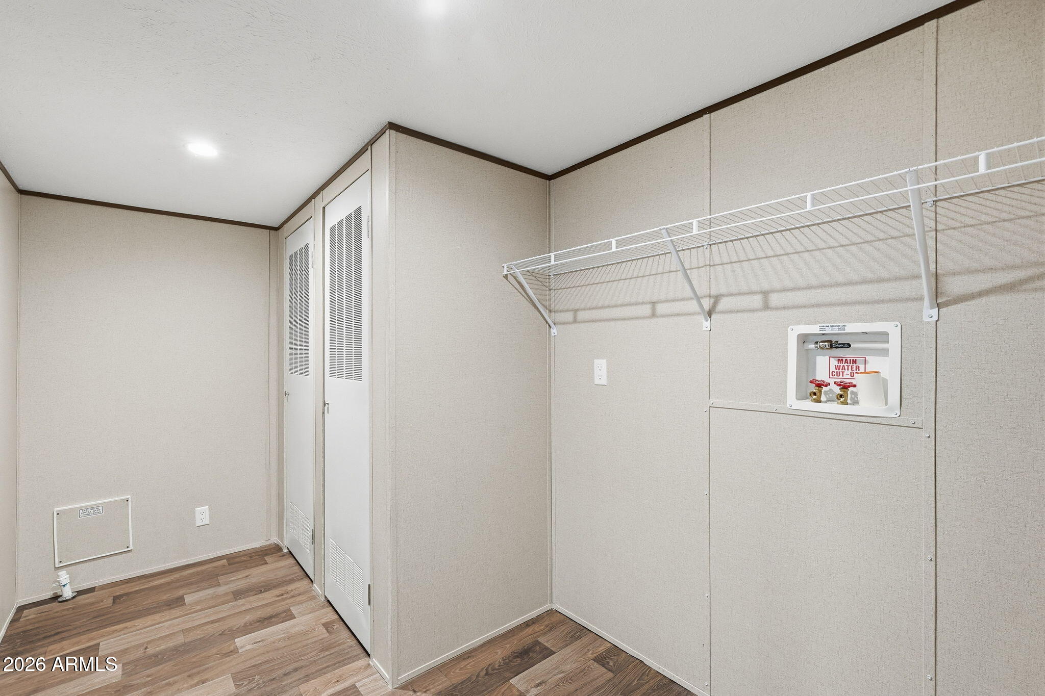 10567 North Dogwood Road Florence, AZ 85132 - Photo 23 of 28 a view of utility room