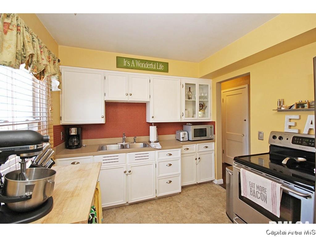 3625 Sherman Street Springfield, IL 62703 - Photo 6 of 25