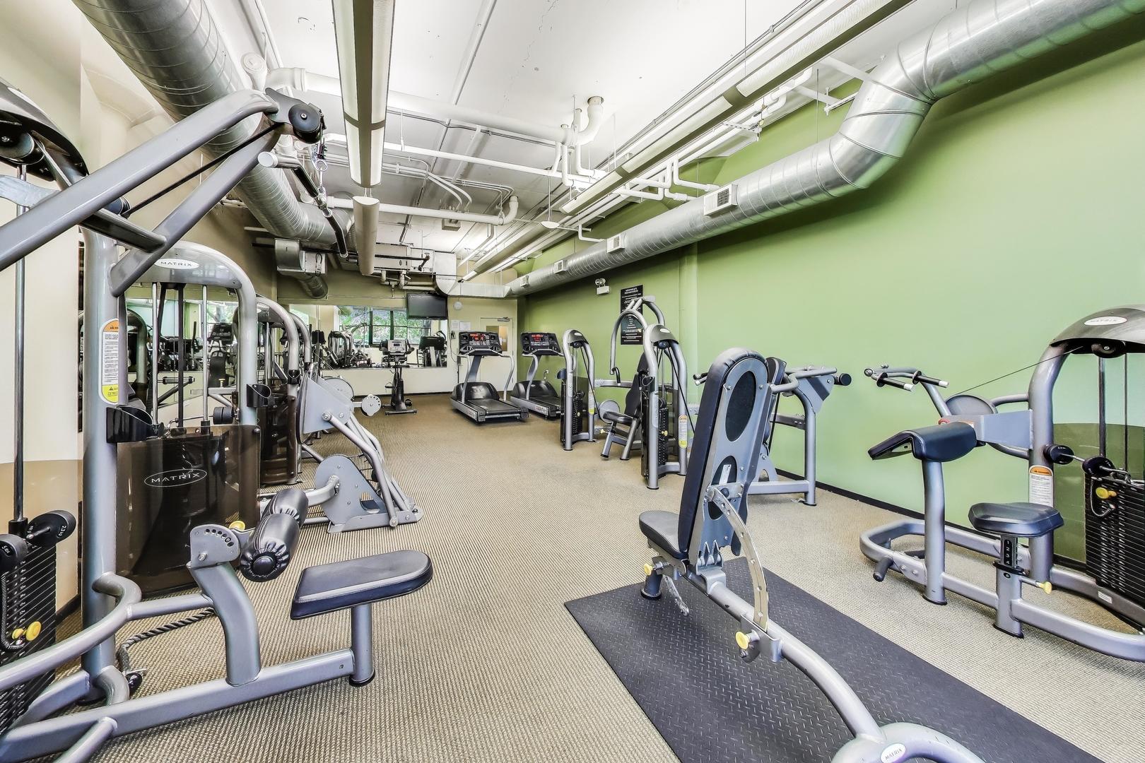 2323 West Pershing Road, Unit 609 Chicago, IL 60609 - Photo 29 of 36 Gallery Image 29