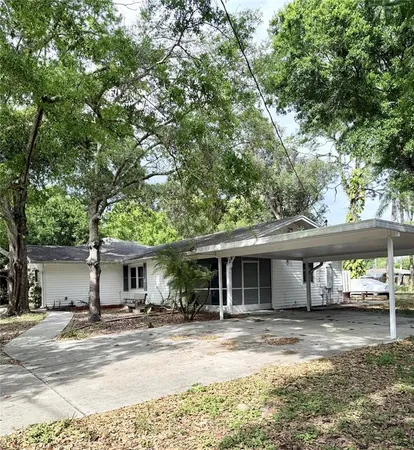 $2,900 | 2419 Wells Avenue, Sarasota, FL 34232