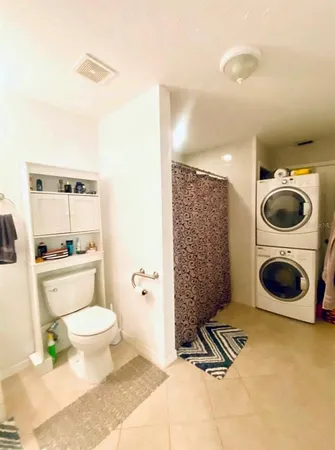 $2,900 | 2419 Wells Avenue, Sarasota, FL 34232