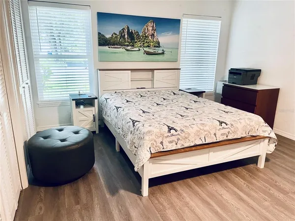 $2,900 | 2419 Wells Avenue, Sarasota, FL 34232