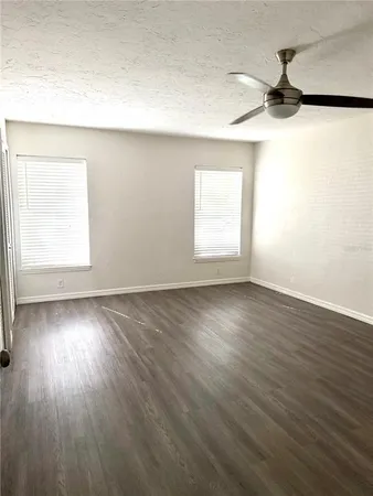 $2,900 | 2419 Wells Avenue, Sarasota, FL 34232