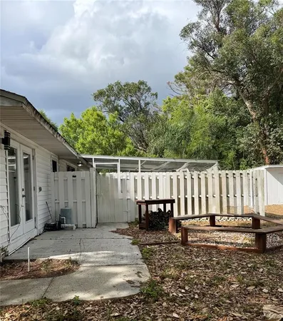 $2,900 | 2419 Wells Avenue, Sarasota, FL 34232