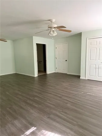 $2,900 | 2419 Wells Avenue, Sarasota, FL 34232