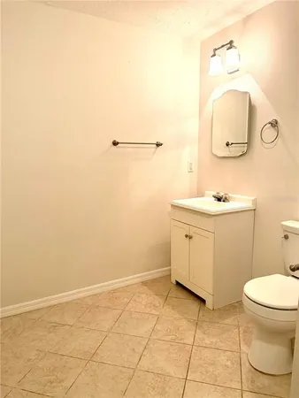 $2,900 | 2419 Wells Avenue, Sarasota, FL 34232