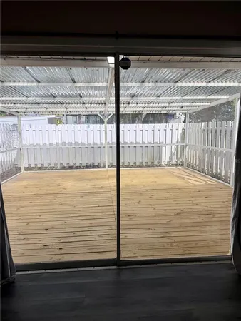 $2,900 | 2419 Wells Avenue, Sarasota, FL 34232