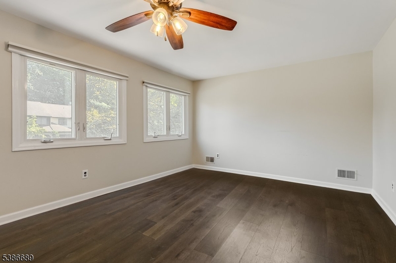 83 Patriots Road Morris Plains, NJ 07950 - Photo 16 of 22