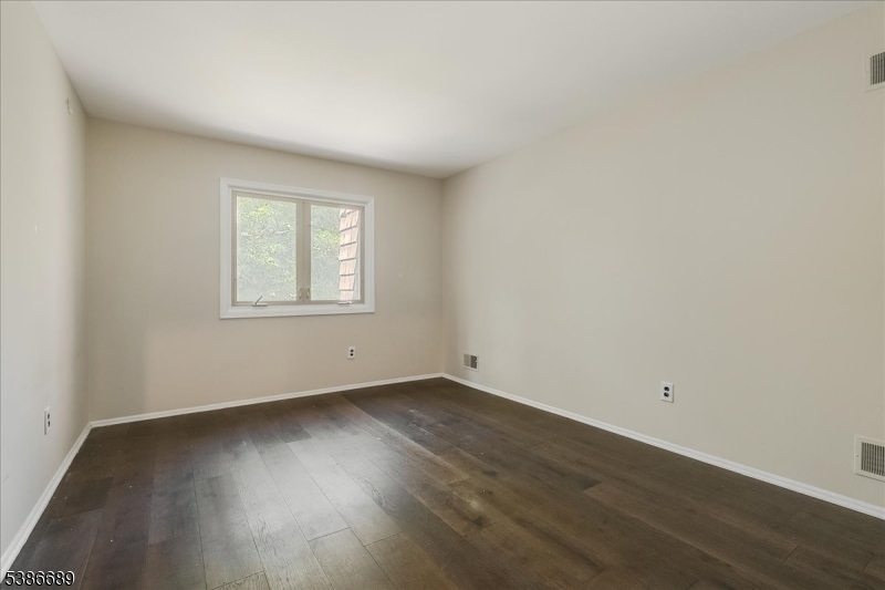 83 Patriots Road Morris Plains, NJ 07950 - Photo 19 of 22