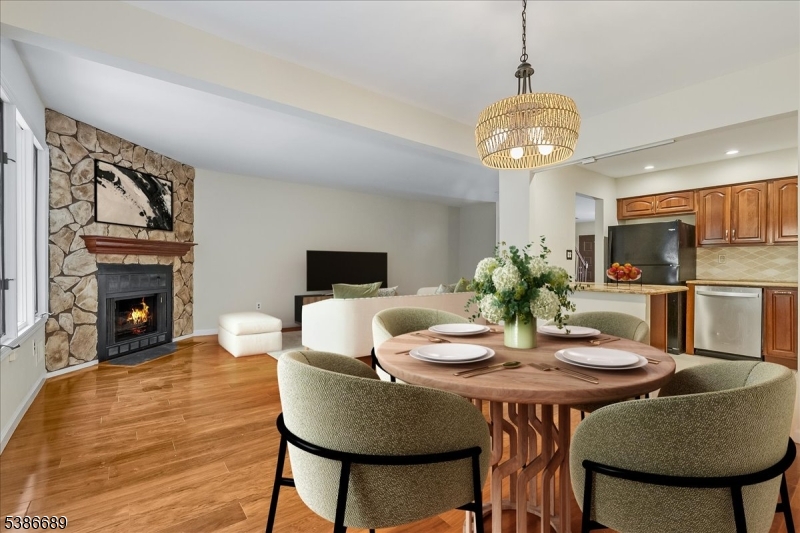 83 Patriots Road Morris Plains, NJ 07950 - Photo 2 of 22