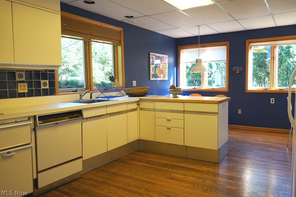 2949 Broxton Road Cleveland, OH 44120 - Photo 8 of 17