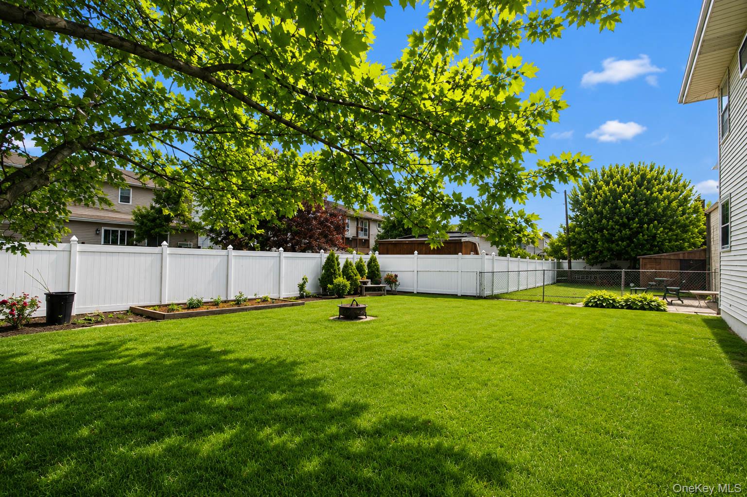 26 Lancaster Road, Unit UPPR Island Park, NY 11558 - Photo 15 of 17