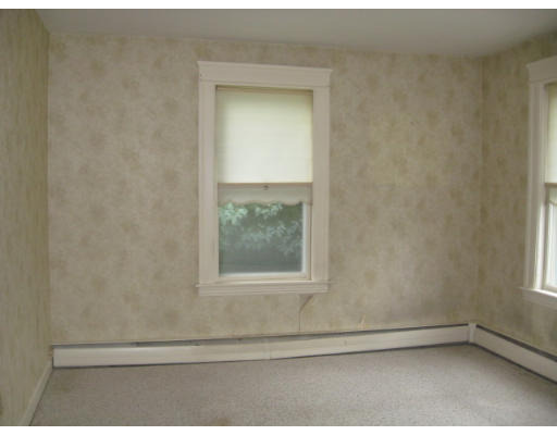 54 Spofford Road Worcester, MA 01607 - Photo 8 of 12 Gallery Image 8