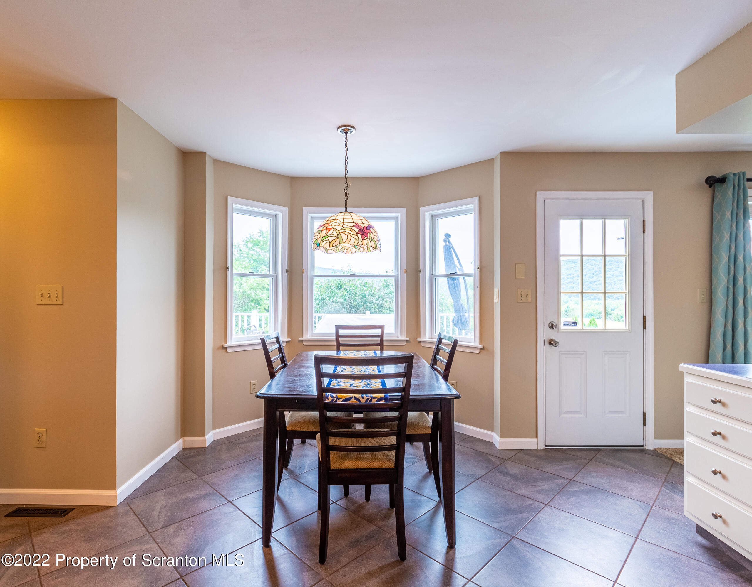 2375 Newton Ransom Boulevard Clarks Summit, PA 18411 - Photo 11 of 72 Gallery Image 11
