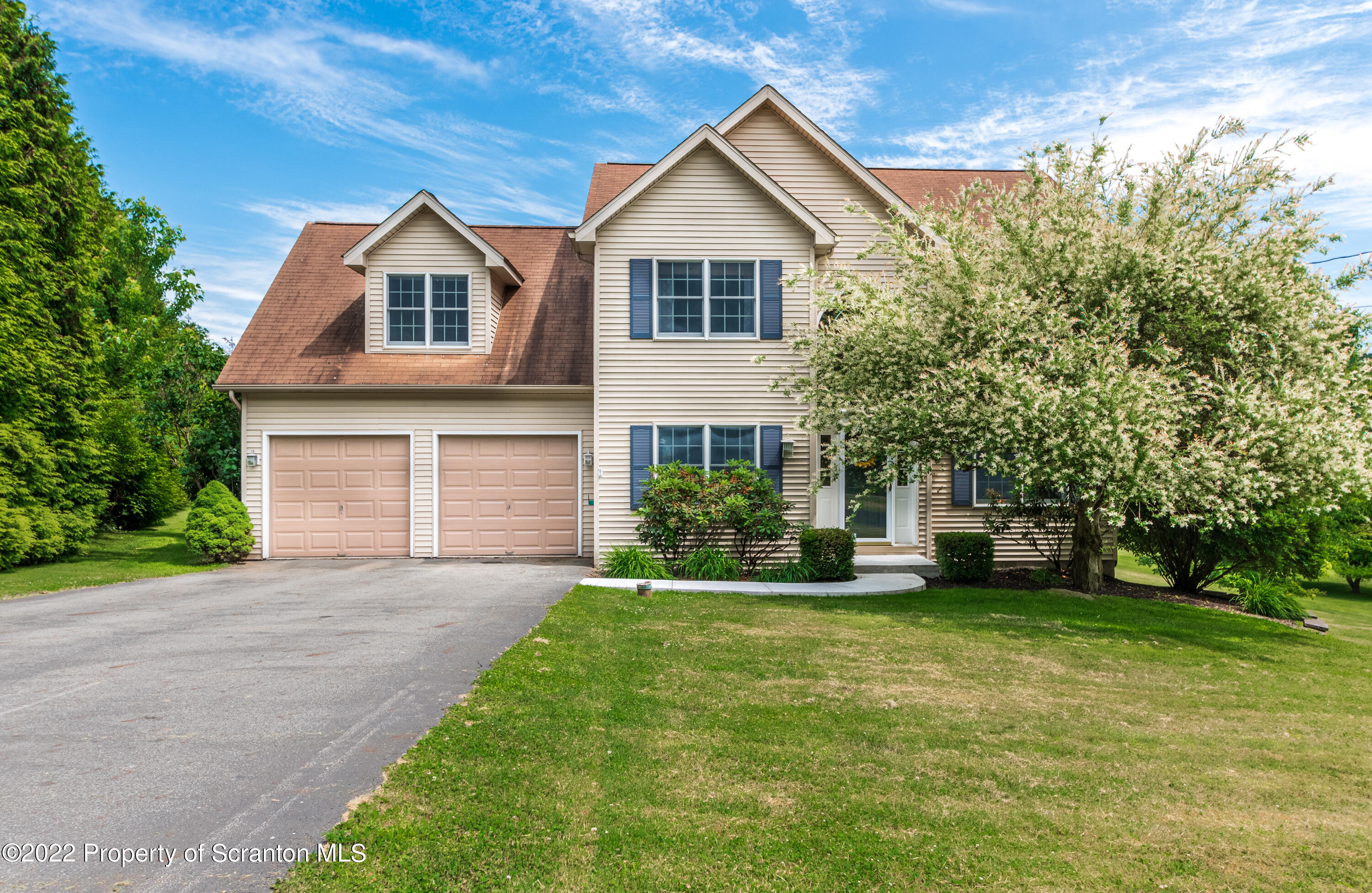 2375 Newton Ransom Boulevard Clarks Summit, PA 18411 - Photo 2 of 72 Gallery Image 2