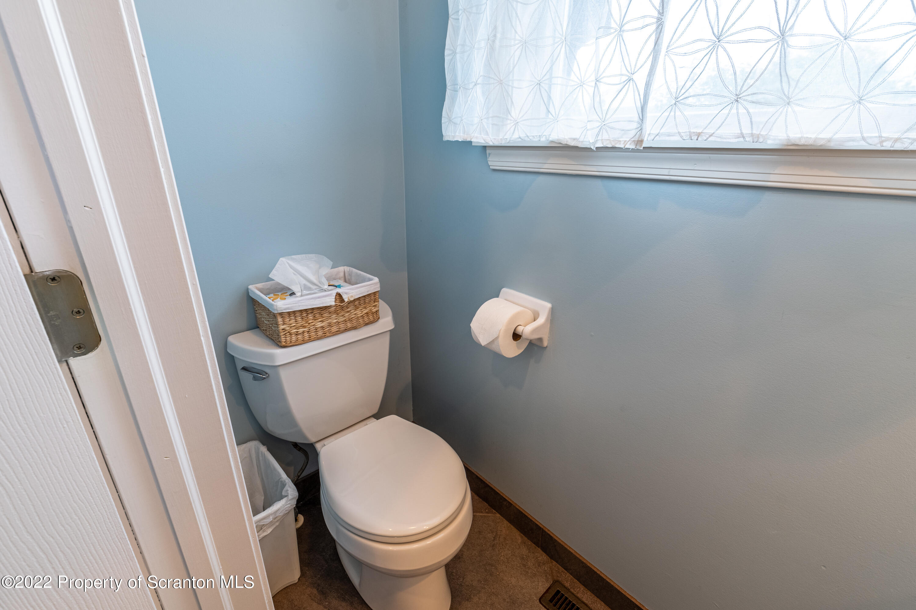 2375 Newton Ransom Boulevard Clarks Summit, PA 18411 - Photo 23 of 72 Gallery Image 23